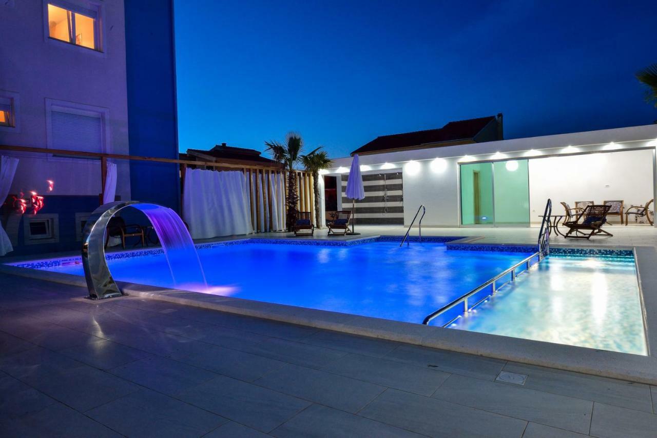 Boutique Residence Cosmopolis 1 Bibinje Exterior foto